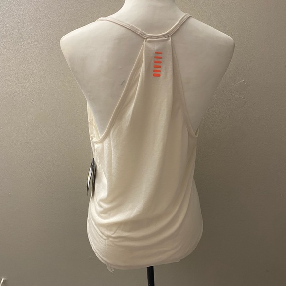 BNWT Under Armour Women's Breeze Tank - Picture 4 of 5